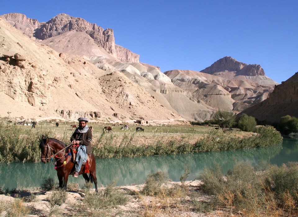 6_Un_cavalier_le_long_de_la_rivie¦Çre_Murghab_-_traverse¦üe_de_l'Afghanistan_a¦Ç_cheval__2005._Photo_Louis_Meunier.JPG